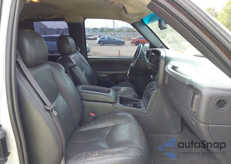 2003 Chevrolet Silverado 2500Hd Ls z USA, uszkodzony, nr VIN 1GCHK29GX3E214199